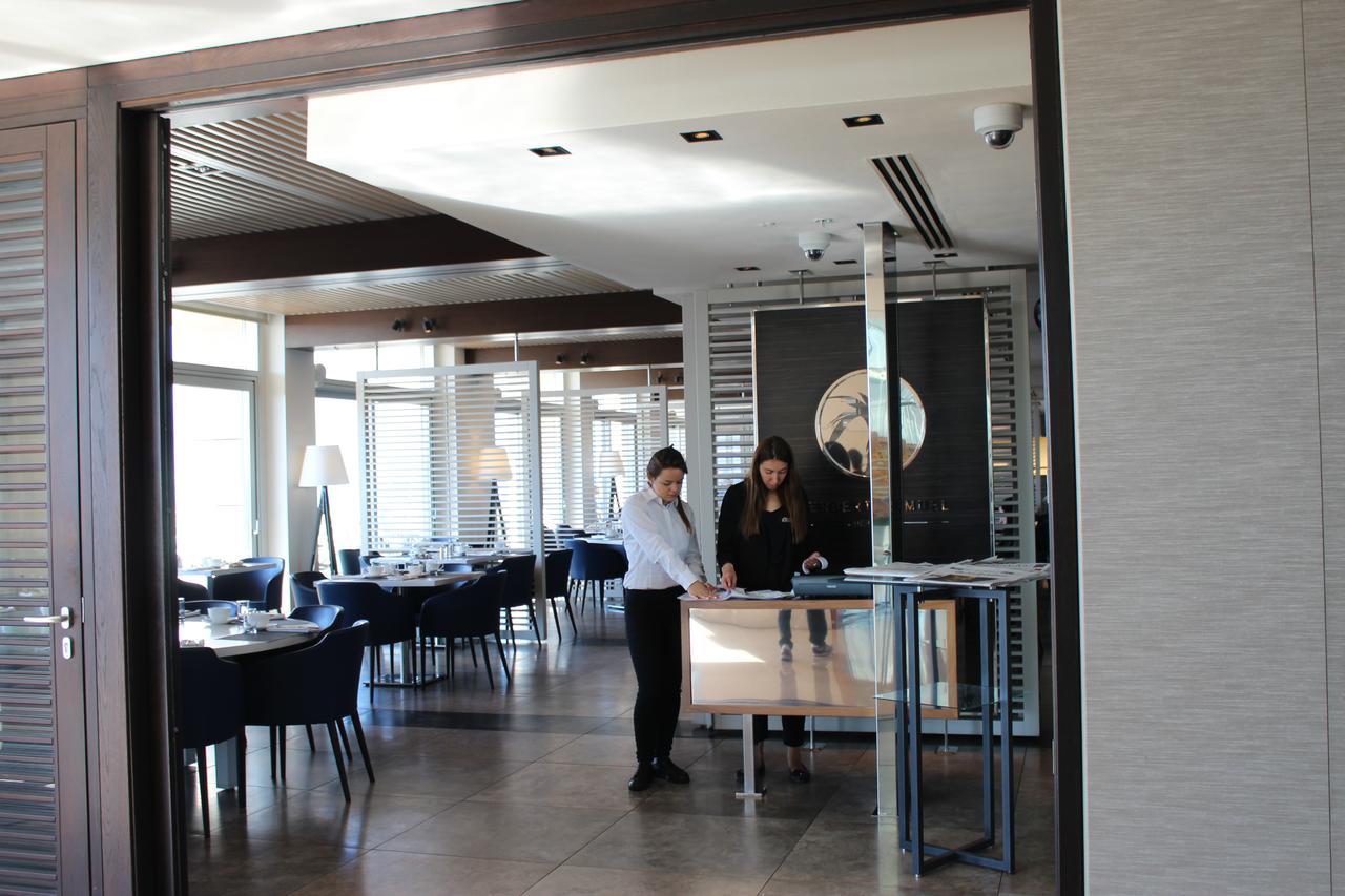 First Class Marina Herzlia Herzliya Exterior photo